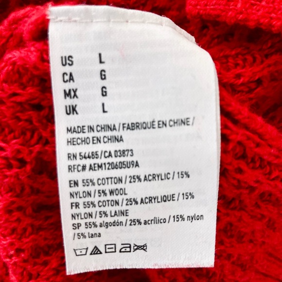 American Eagle Outfitters Vibrant Red V-Neck Sweater - Picture 3 of 3